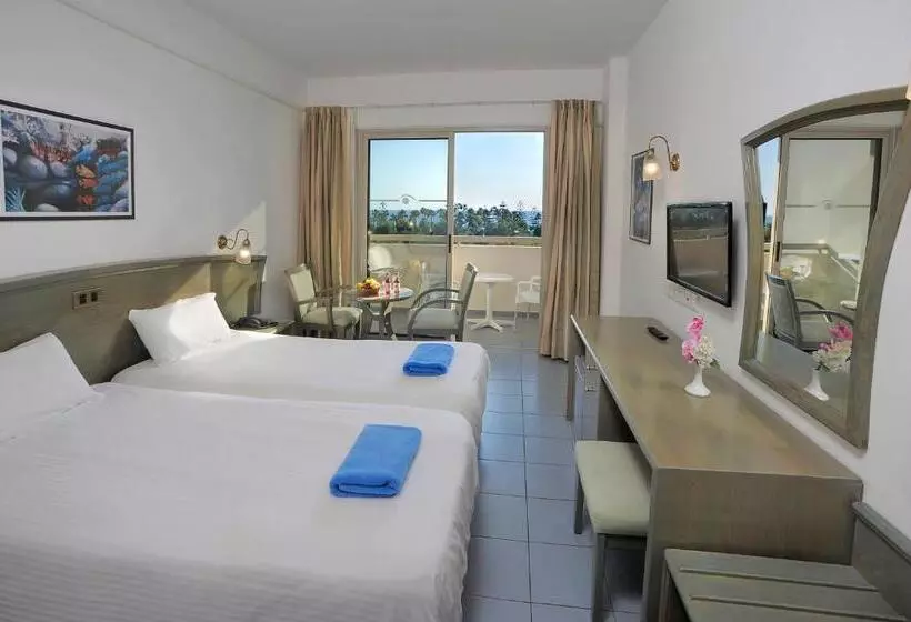 Fotos del hotel Nissiana Hotel & Bungalows:  19