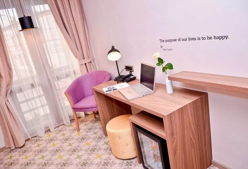 Fotos del hotel Capitolina City Chic:  12