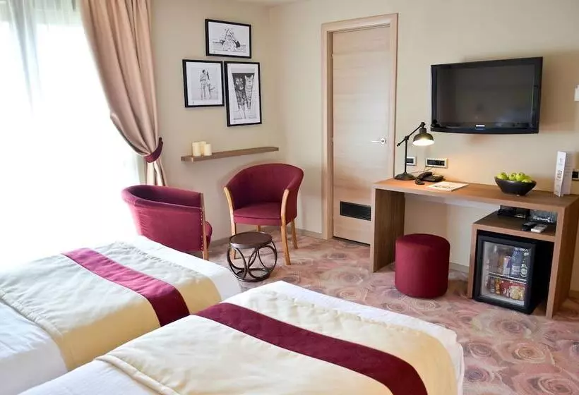 Capitolina City Chic