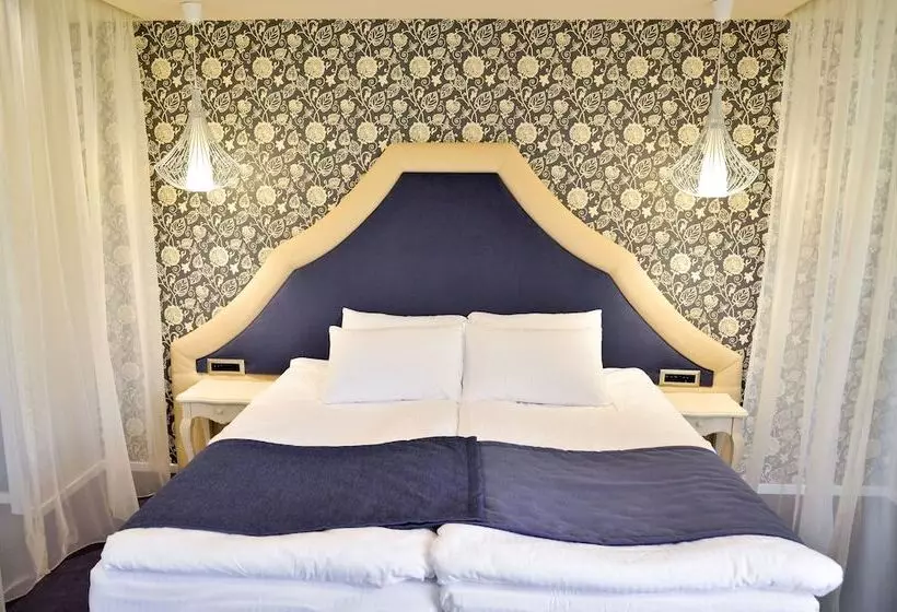 Fotos del hotel Capitolina City Chic:  11