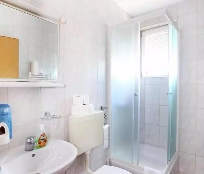 Fotos del hotel Globtour Inn:  8