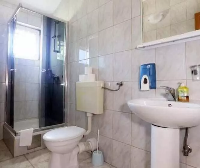 Fotos del hotel Globtour Inn:  11