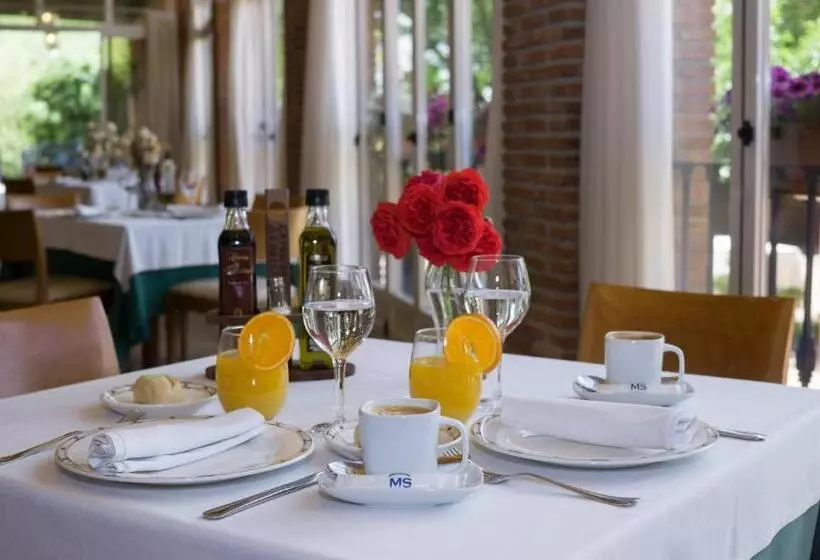Fotos del hotel Ms Fuente Las Piedras:  21