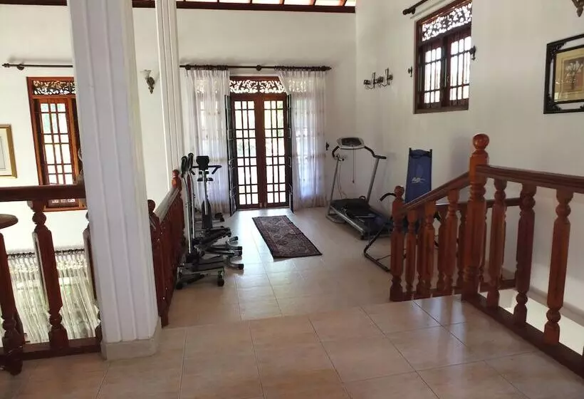Fotos del hotel Hikka Villa:  11