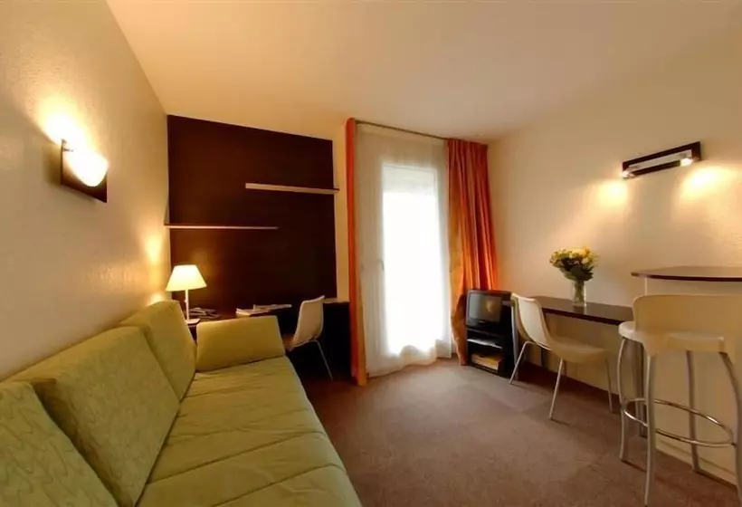 Fotos del hotel At Home Appart Hotel:  2