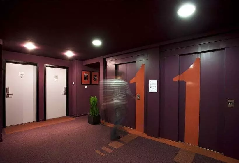 Fotos del hotel At Home Appart Hotel:  9