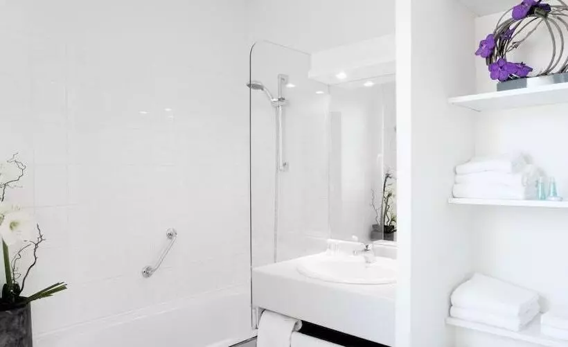 Fotos del hotel At Home Appart Hotel:  5