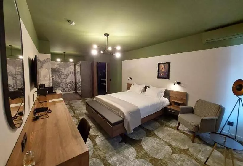 Bucharest Comfort Suites