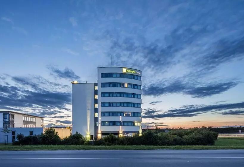 Holiday Inn Express München Messe, An Ihg