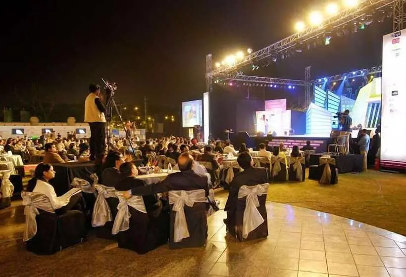 Fotos del hotel Tivoli Garden Resort:  9