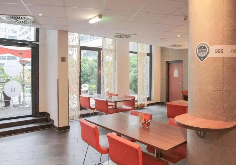 Fotos del hotel Novotel Suites Wien City:  4