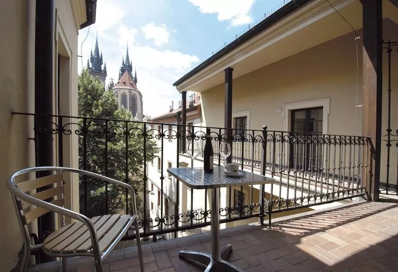 Fotos del hotel Metamorphis:  2