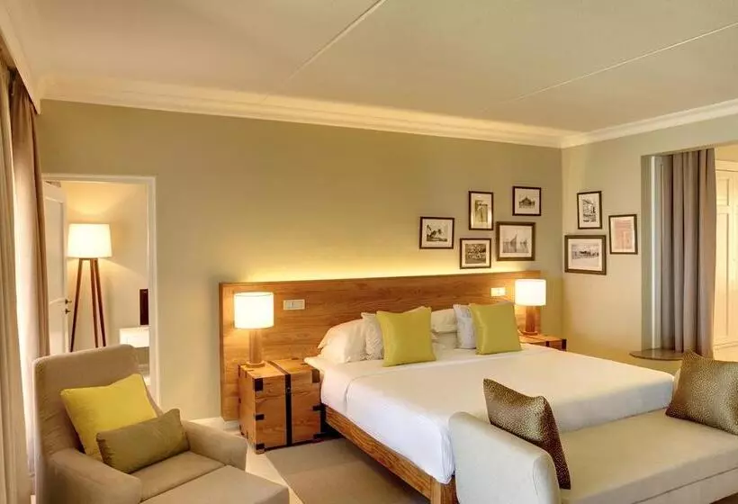 Outrigger Mauritius Beach Resort