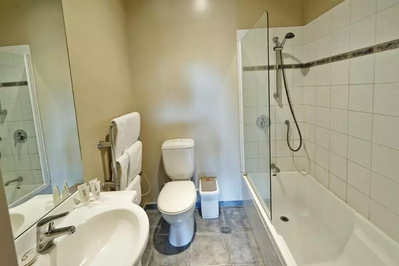 Fotos del hotel Quest Atrium Serviced Apartments:  8