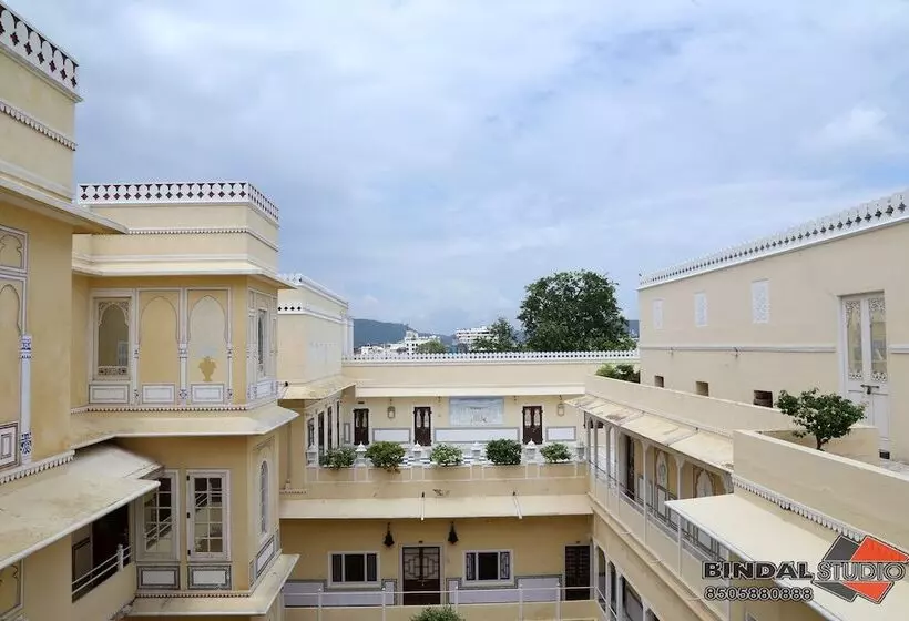 Fotos del hotel The Raj Palace (small Luxury Hotels Of The World):  17