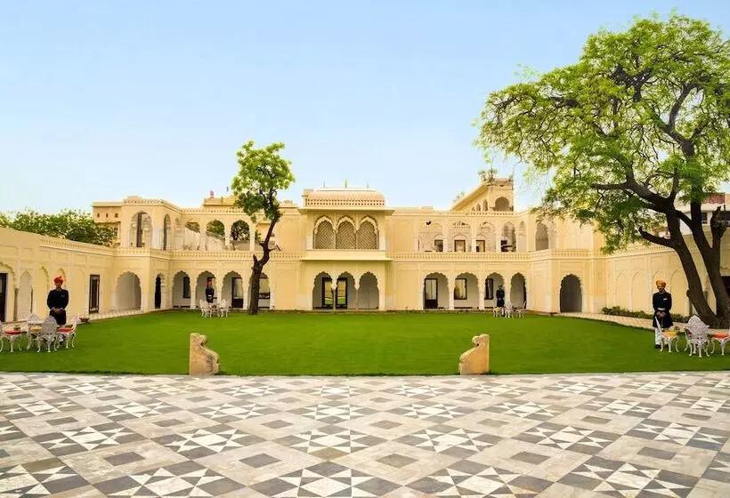 Fotos del hotel The Raj Palace (small Luxury Hotels Of The World):  23