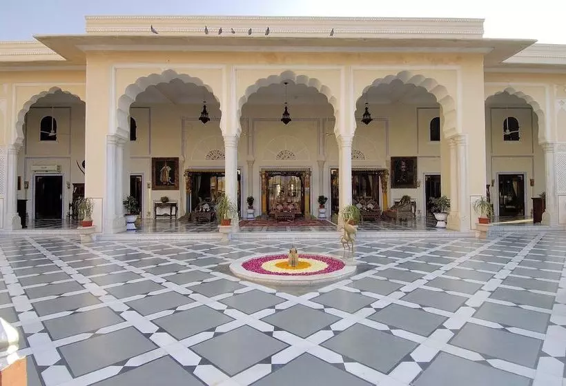 Fotos del hotel The Raj Palace (small Luxury Hotels Of The World):  15
