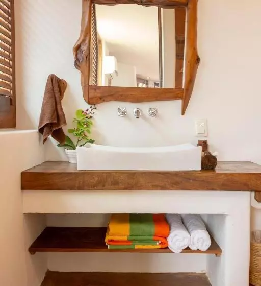 Fotos del hotel Punta Arena Surf Suites:  5