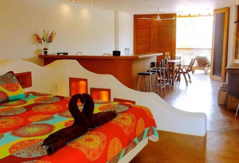 Fotos del hotel Punta Arena Surf Suites:  14