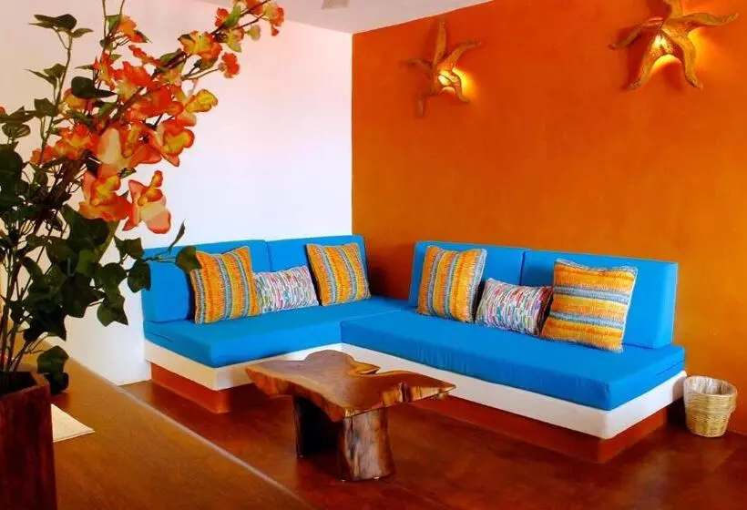Fotos del hotel Punta Arena Surf Suites:  7