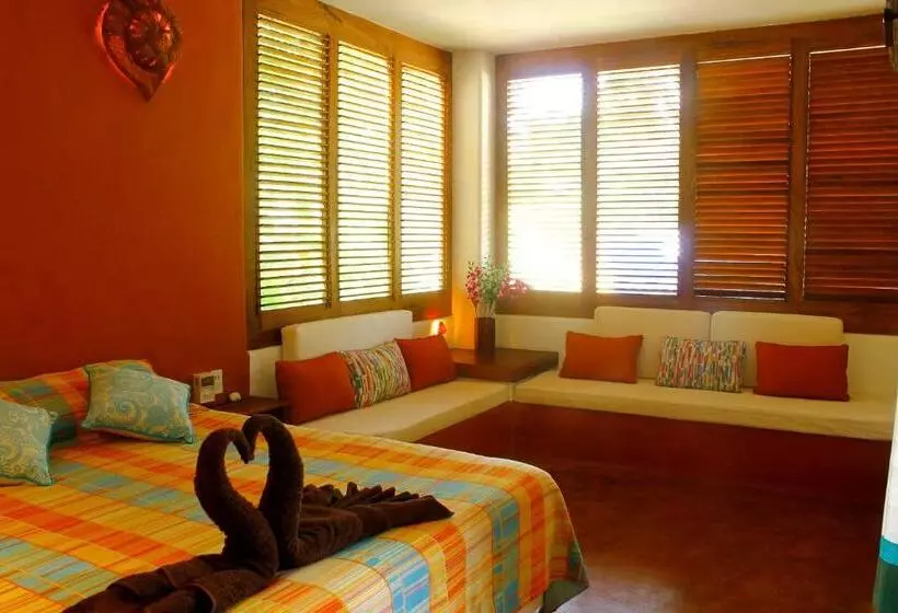 Fotos del hotel Punta Arena Surf Suites:  11