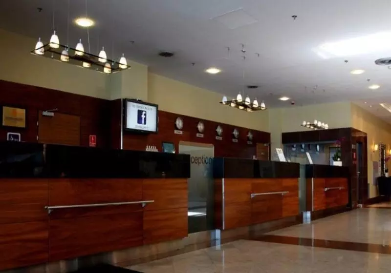 Fotos del hotel Courtyard By Marriott Warsaw Airport:  7