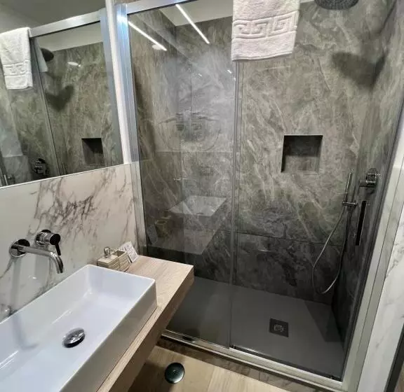 Fotos del hotel Le Petit:  4