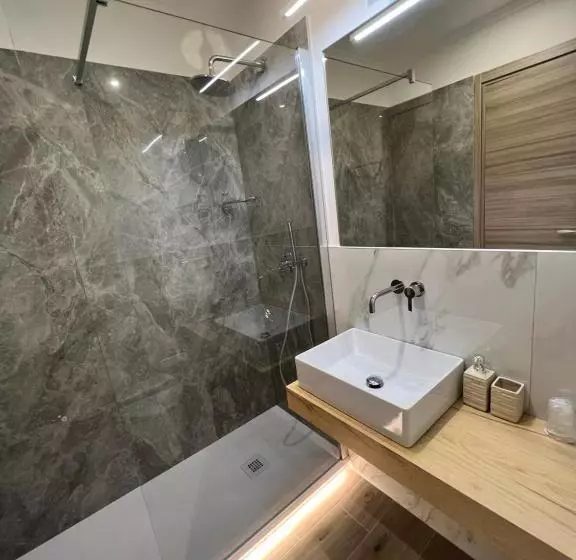 Fotos del hotel Le Petit:  6