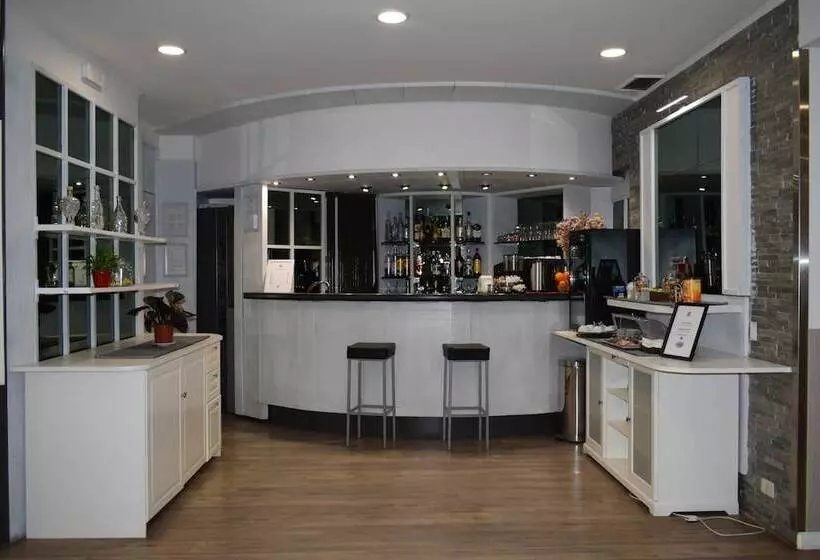 Fotos del hotel Perugino:  5