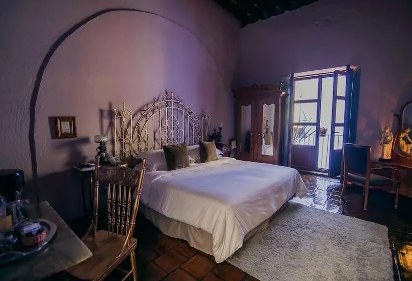 Mesón Sacristía De La Compañía