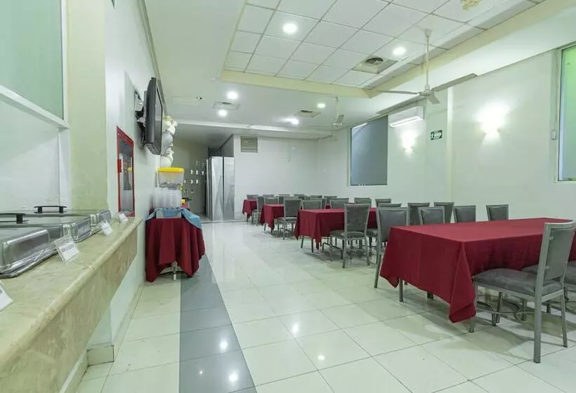 Fotos del hotel Plaza Del Arco Express:  4