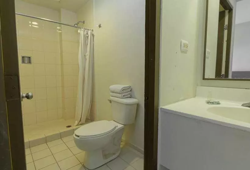 Fotos del hotel Plaza Del Arco Express:  19