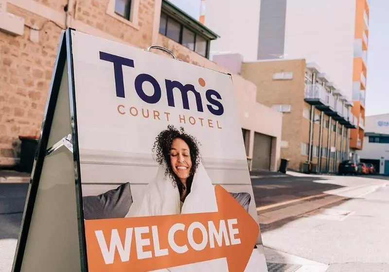 Fotos del hotel Tom S Court:  25
