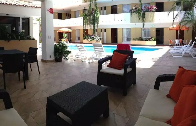 Fotos del hotel Azteca Inn:  10