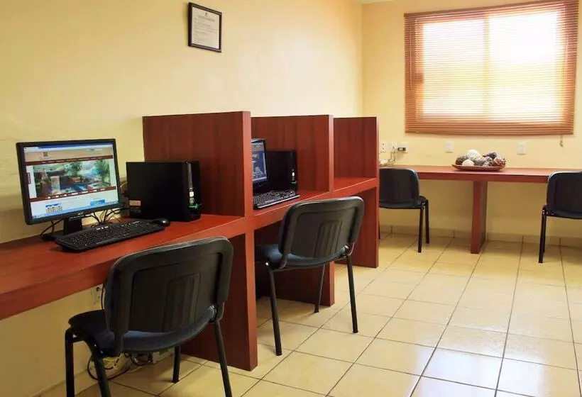 Fotos del hotel Azteca Inn:  11