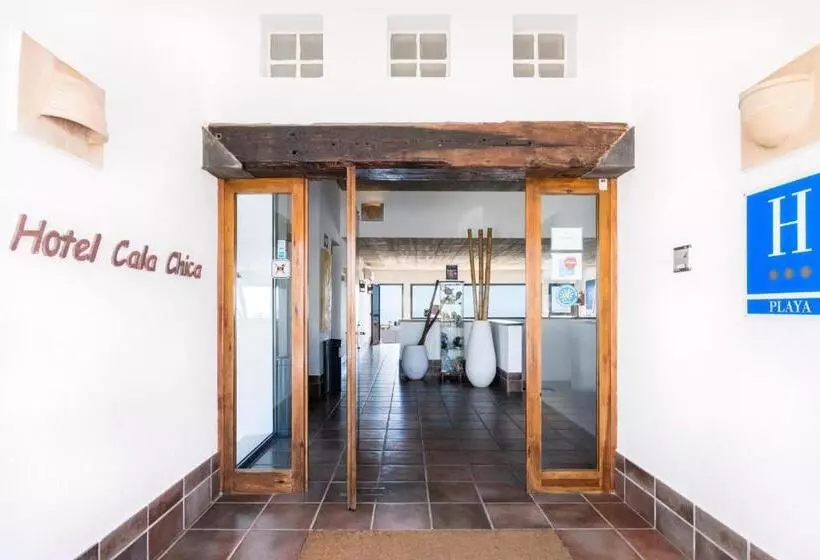 Fotos del hotel Cala Chica Cabo De Gata:  2