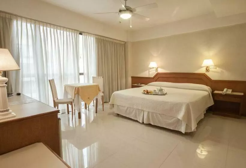 Fotos del hotel Cuatro Reyes:  15