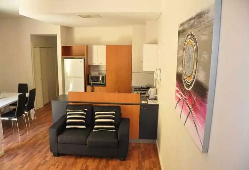 Fotos del hotel Rnr Serviced Apartments Adelaide - Sturt St:  2