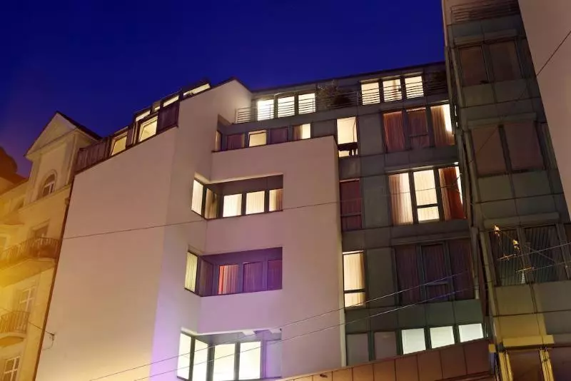 Fotos del hotel Ambassador Self Checkin:  6