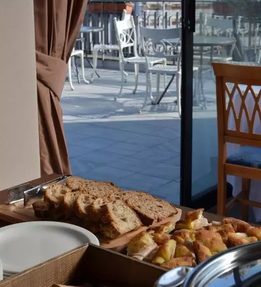 Fotos del hotel Farnesina:  4