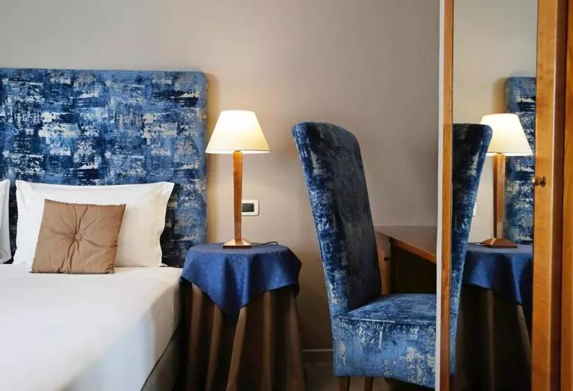 Fotos del hotel Farnesina:  8