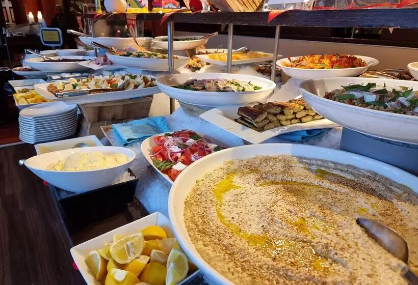 Fotos del hotel Golden Tulip Paris Cdg Airport – Villepinte:  13