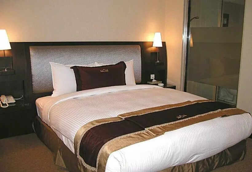 Fotos del hotel Nisus:  10