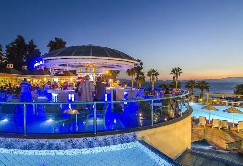 Fotos del hotel The Grand Blue Sky International  All Inclusive:  8