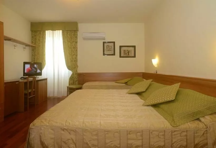 Fotos del hotel Colomba:  8