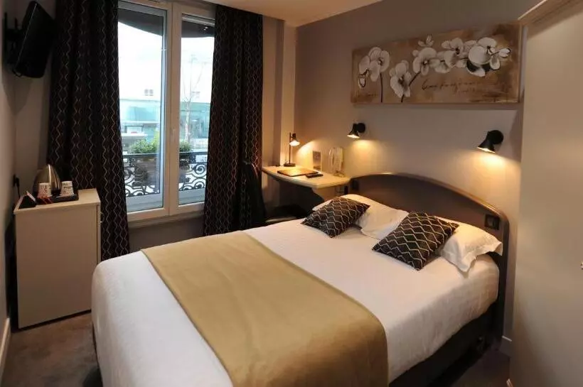 Fotos del hotel Hôtel Du Midi Paris Montparnasse:  8