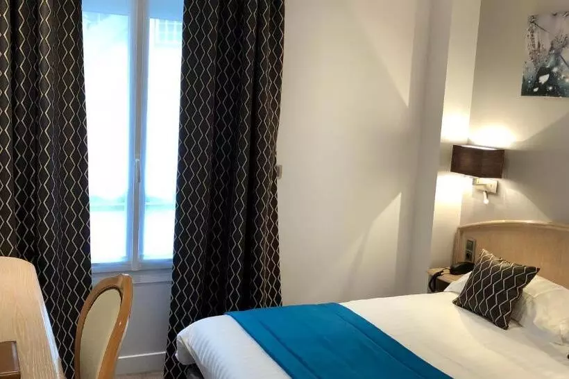 Fotos del hotel Hôtel Du Midi Paris Montparnasse:  17