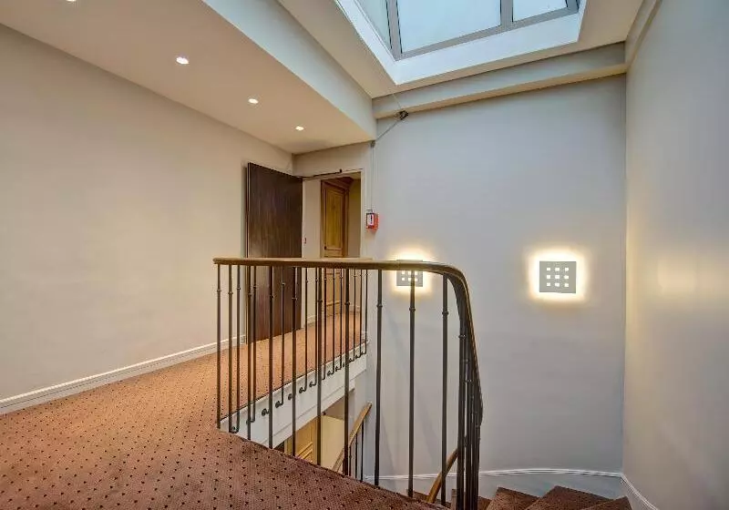 Fotos del hotel Hôtel Du Midi Paris Montparnasse:  11