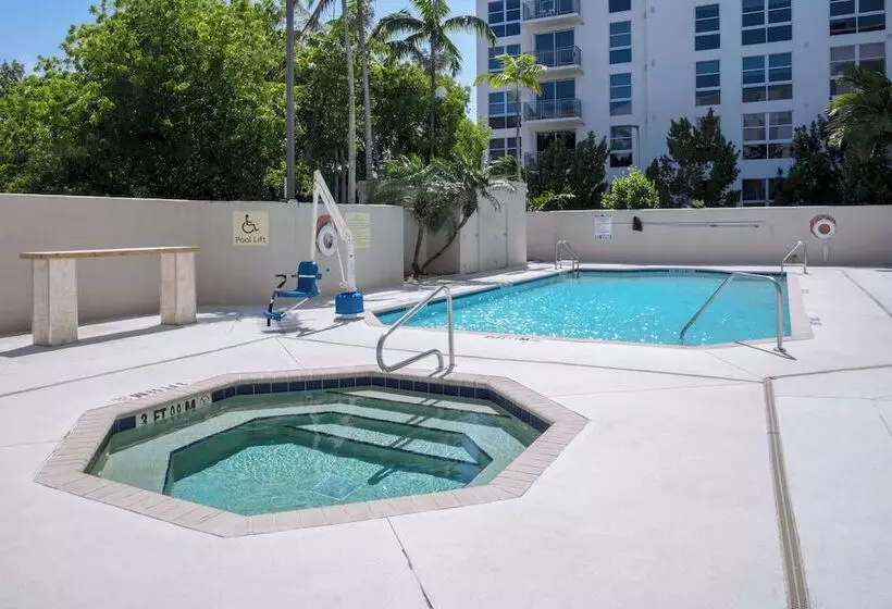 Fotos del hotel Hampton Inn Miami Dadeland:  12