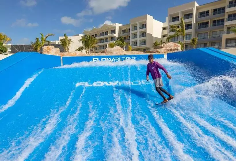 Fotos del hotel Planet Hollywood Cancun, An Autograph Collection Allinclusive Resort :  12